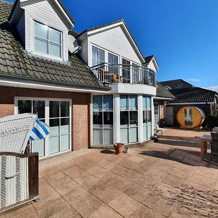 Charmante Hausvilla In *