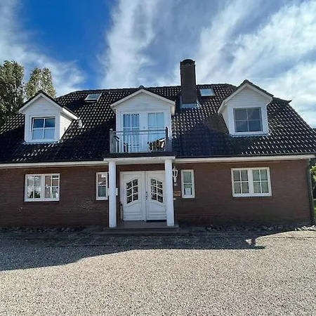 Сasa de vacaciones Charmante Hausvilla In *