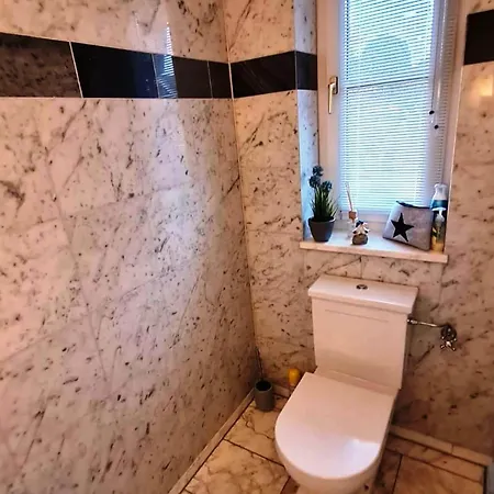 Charmante Hausvilla In *